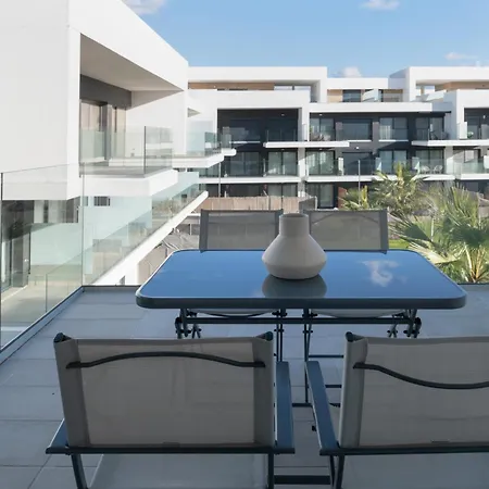 Apartamento Palacio De Pilas 22 *